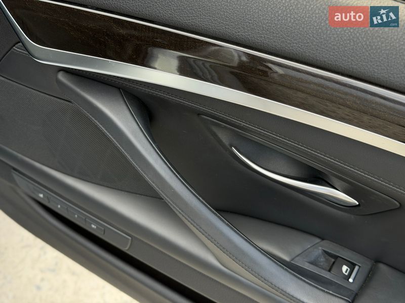 Седан BMW 5 Series 2015 в Житомире