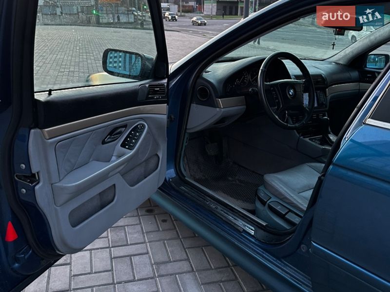 Універсал BMW 5 Series 2001 в Дніпрі