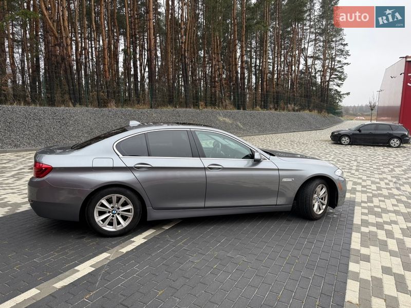 Седан BMW 5 Series 2013 в Львові