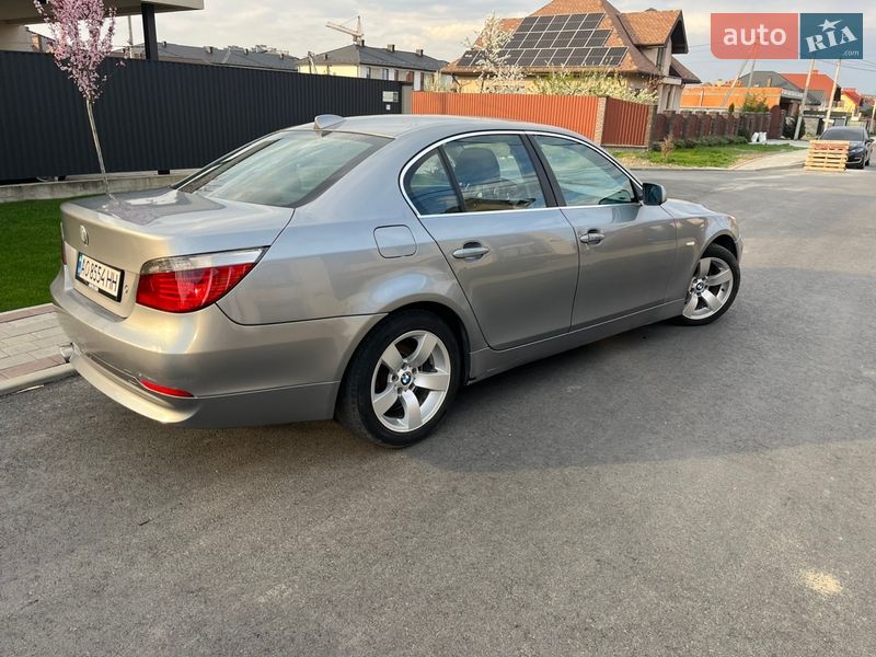 Седан BMW 5 Series 2004 в Ужгороде