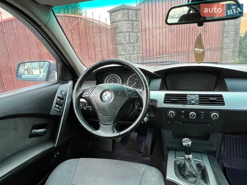 Седан BMW 5 Series 2004 в Ужгороде