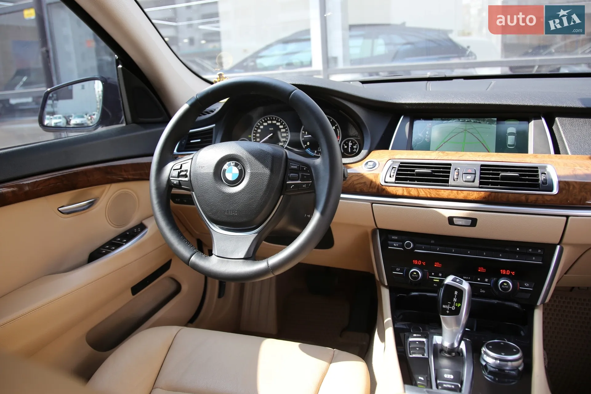 2010 BMW 5er - мініатюра 11