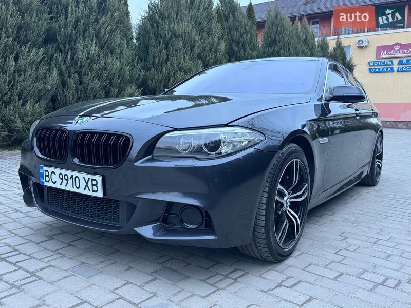 Седан BMW 5 Series 2013 в Самборі