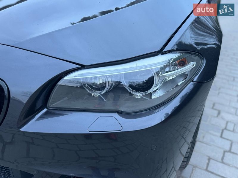 Седан BMW 5 Series 2013 в Самборі