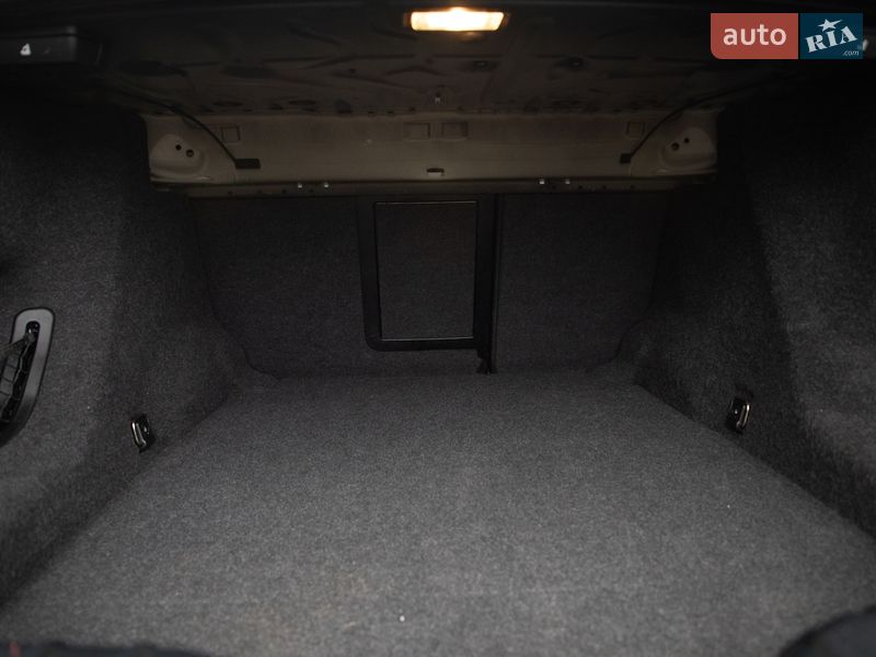 Седан BMW 5 Series 2013 в Самборі