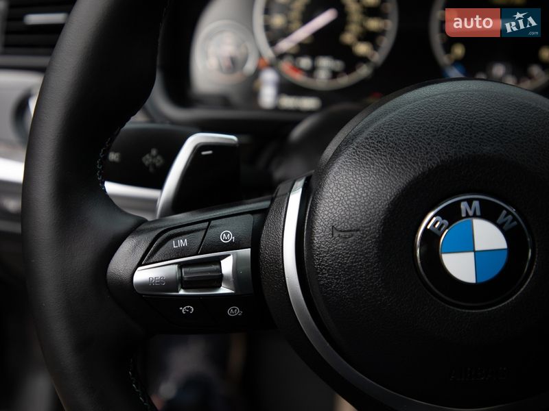 Седан BMW 5 Series 2013 в Самборі