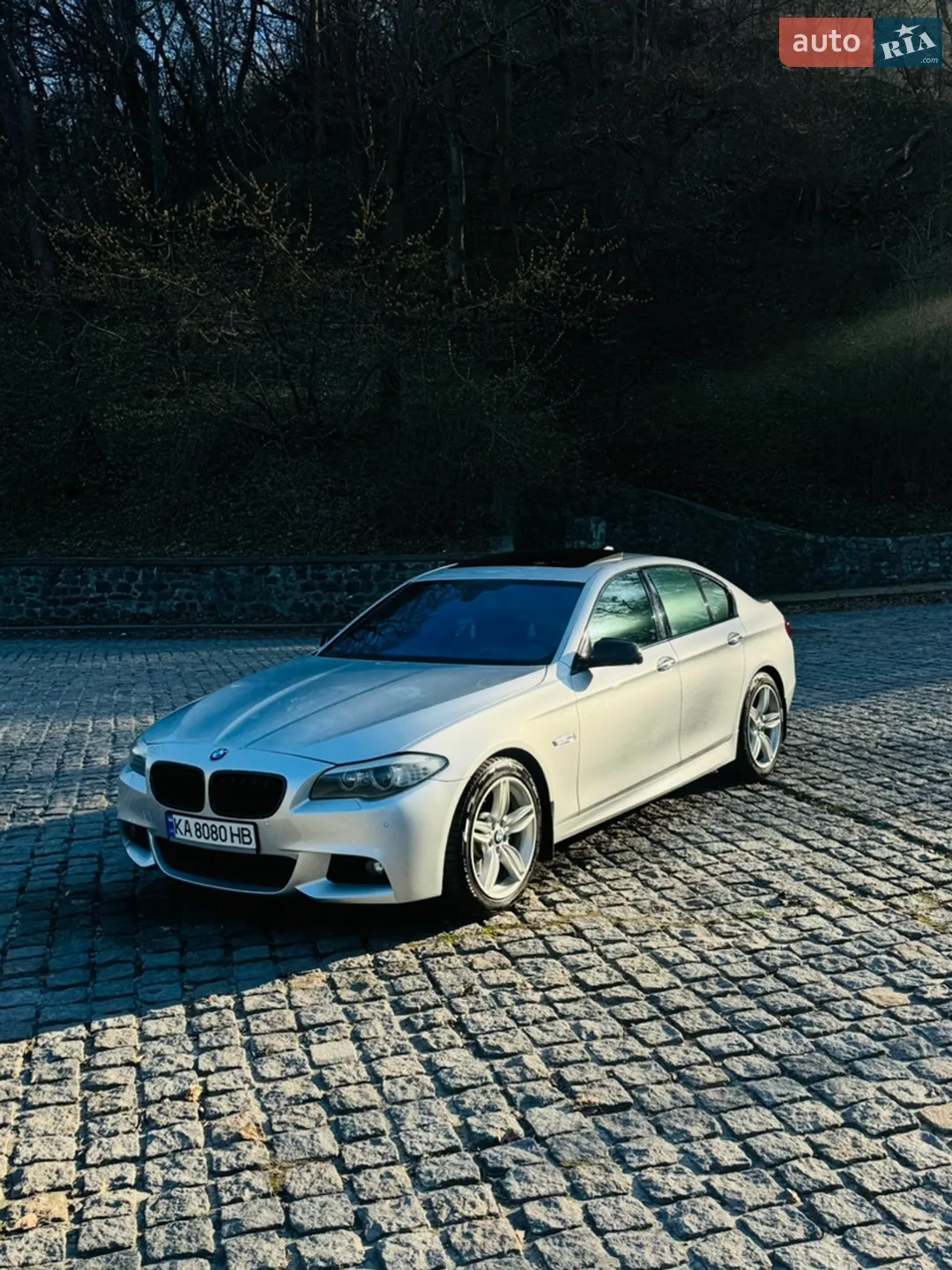2012 BMW 5er - мініатюра 2