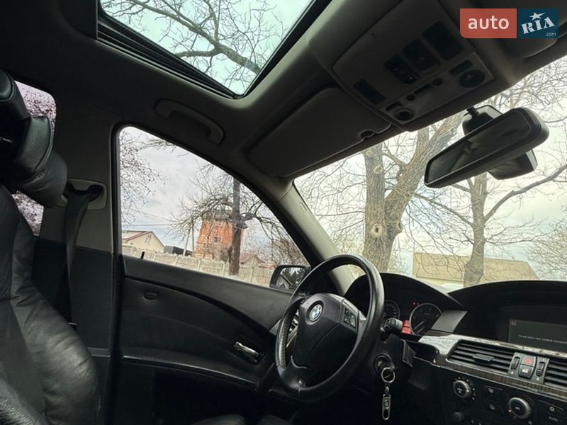 Седан BMW 5 Series 2004 в Чернівцях