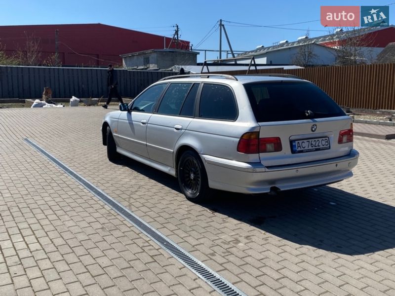 Універсал BMW 5 Series 2003 в Гощі