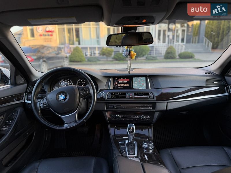 Седан BMW 5 Series 2014 в Черновцах