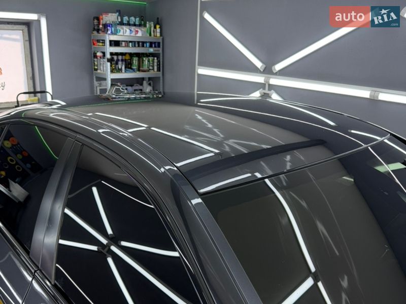 Седан BMW 5 Series 2012 в Чернівцях