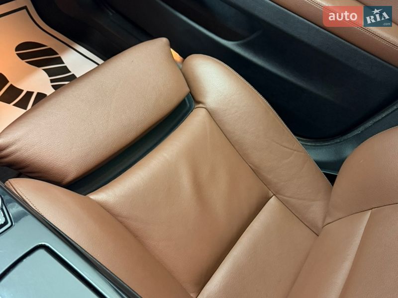 Седан BMW 5 Series 2012 в Чернівцях