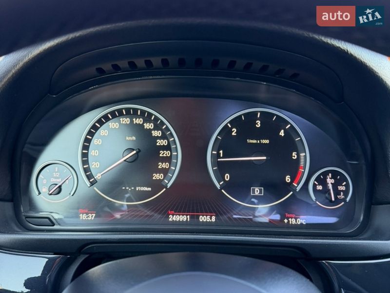 Седан BMW 5 Series 2012 в Чернівцях