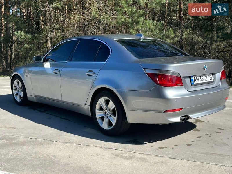 Седан BMW 5 Series 2005 в Славуте