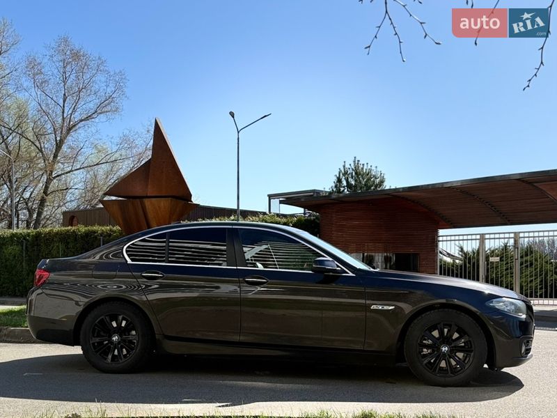 Седан BMW 5 Series 2016 в Киеве