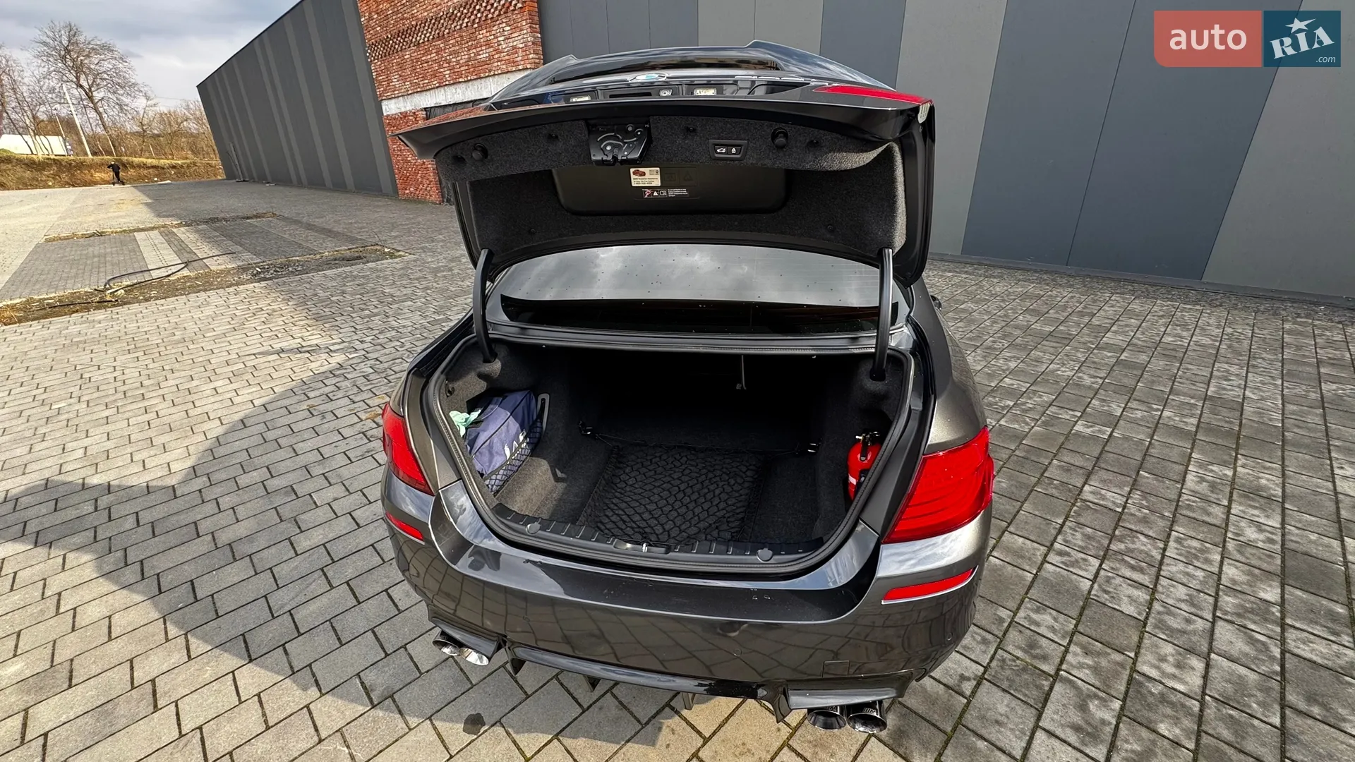 2012 BMW 5er - мініатюра 12