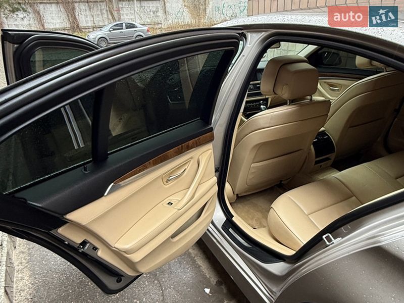Седан BMW 5 Series 2012 в Києві