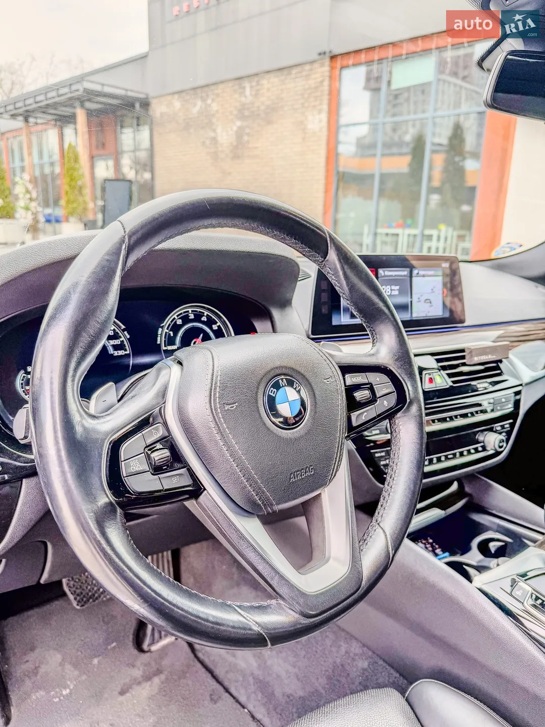 2017 BMW 5er - мініатюра 16