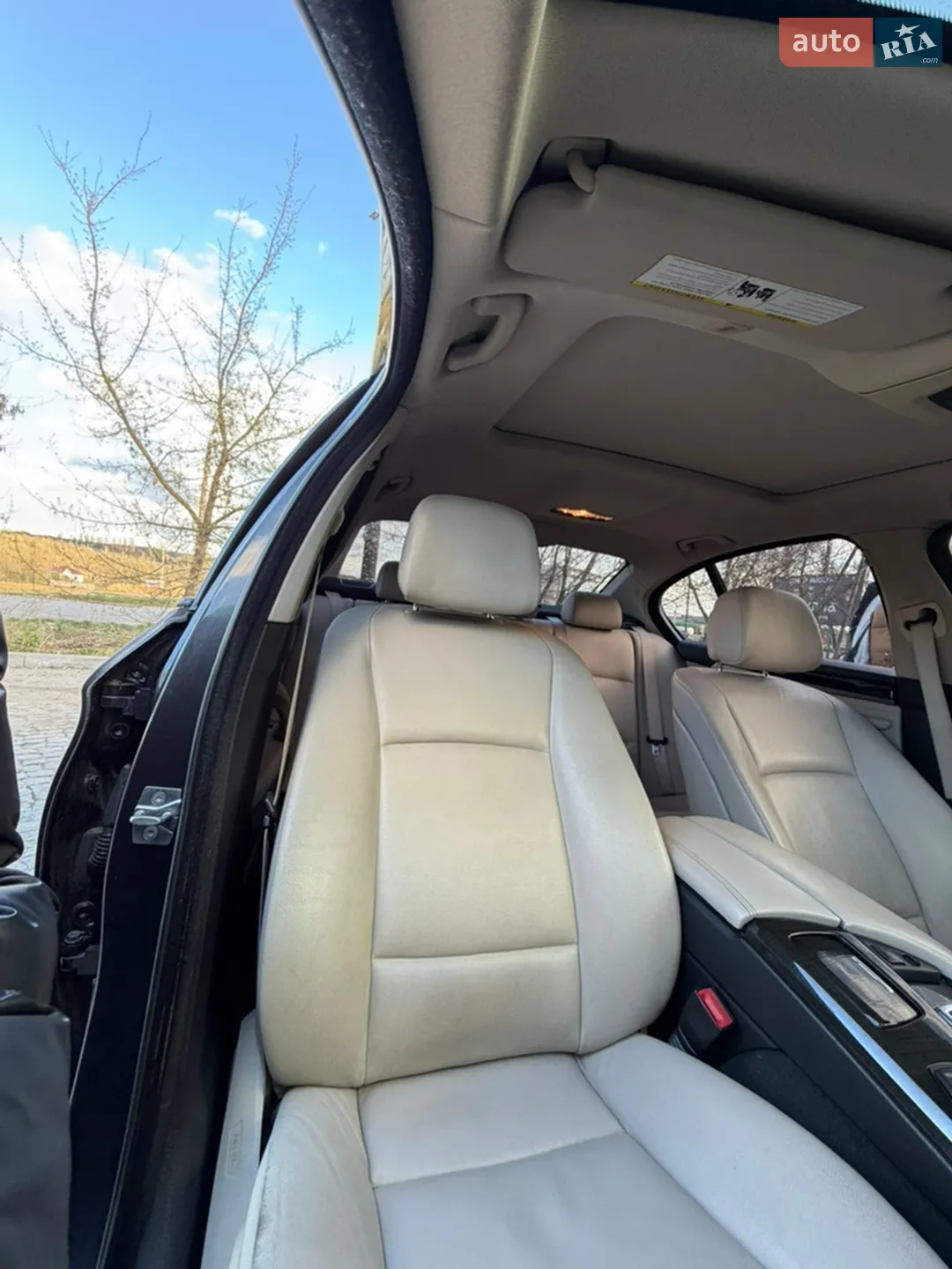 2012 BMW 5er - мініатюра 18