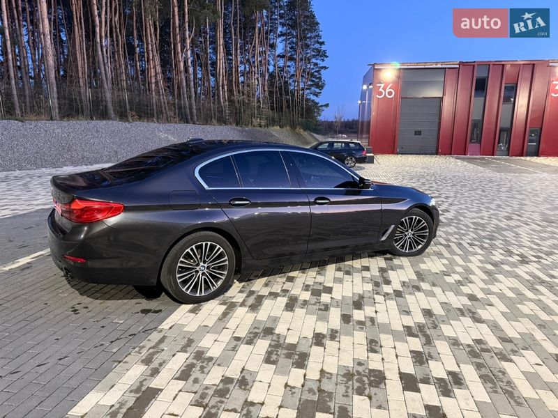 Седан BMW 5 Series 2017 в Львове фото 11 Седан BMW 5 Series 2017 в Львове