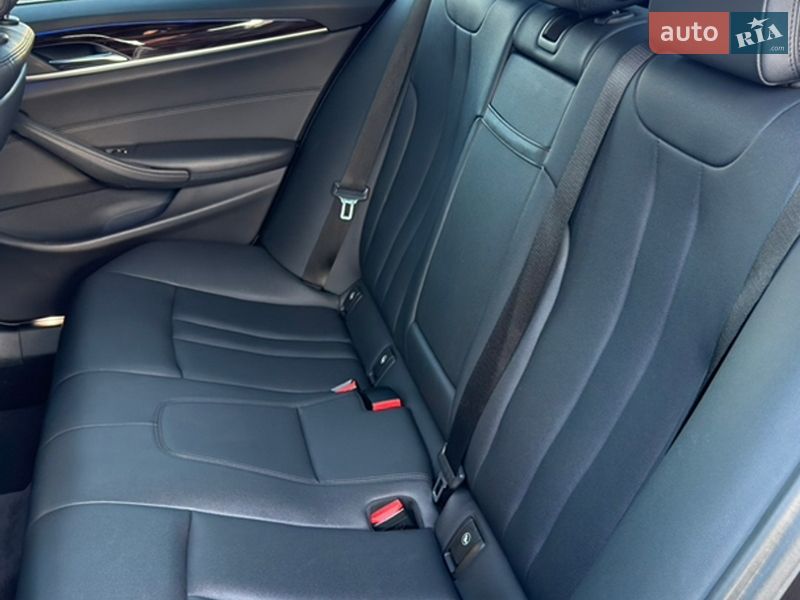 Седан BMW 5 Series 2017 в Києві