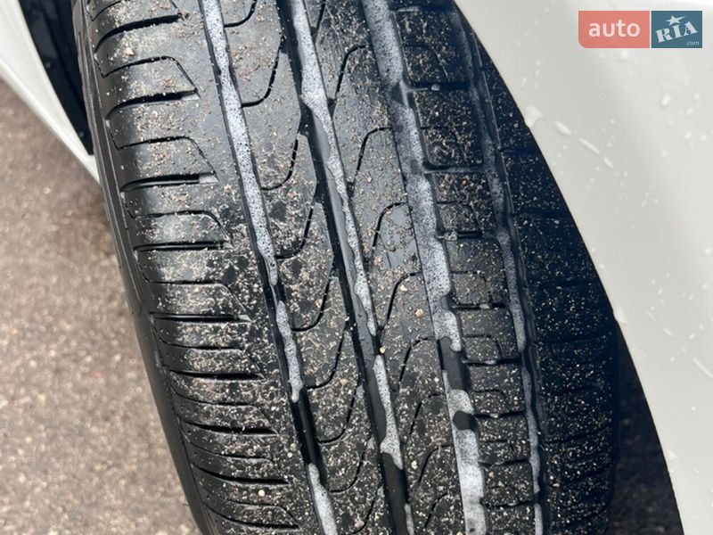 Седан BMW 5 Series 2015 в Тернополі