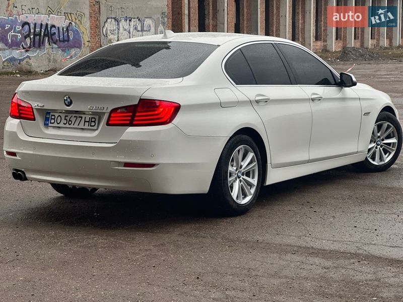 Седан BMW 5 Series 2015 в Тернополі