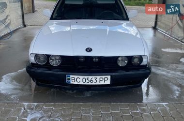 Седан BMW 5 Series 1990 в Куликове