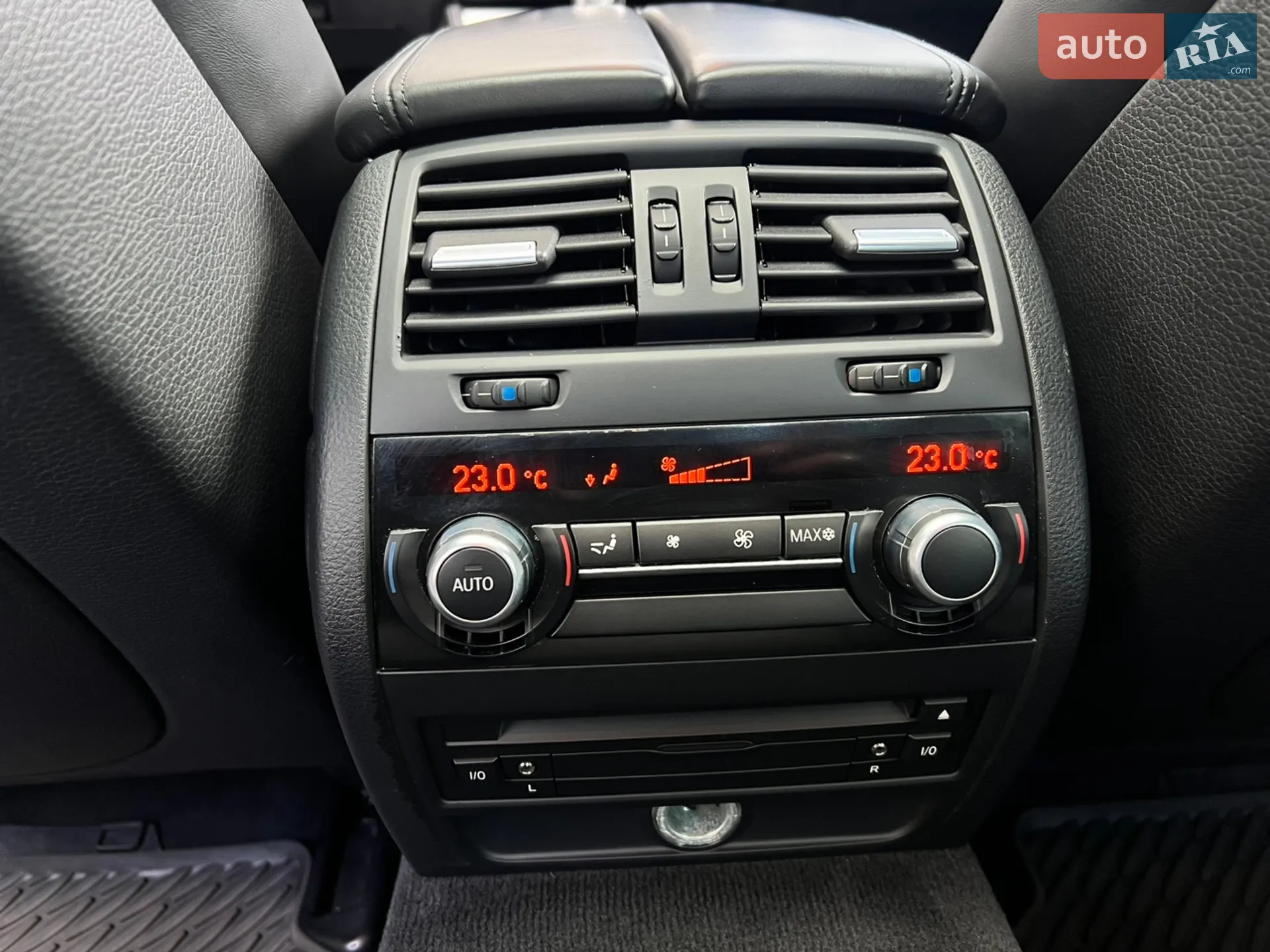 2010 BMW 5er - мініатюра 48