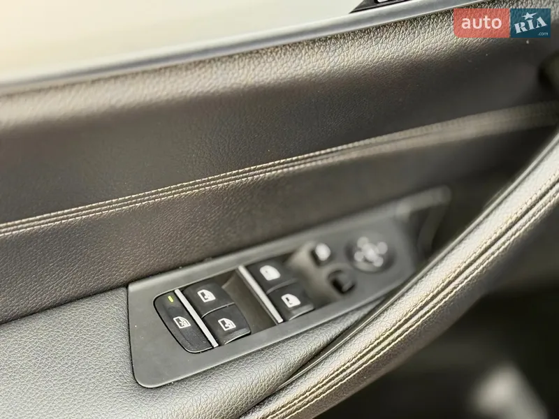 BMW 5 Series 2017 VIN WBAJD11060G884592 фото оголошення 42 з 80