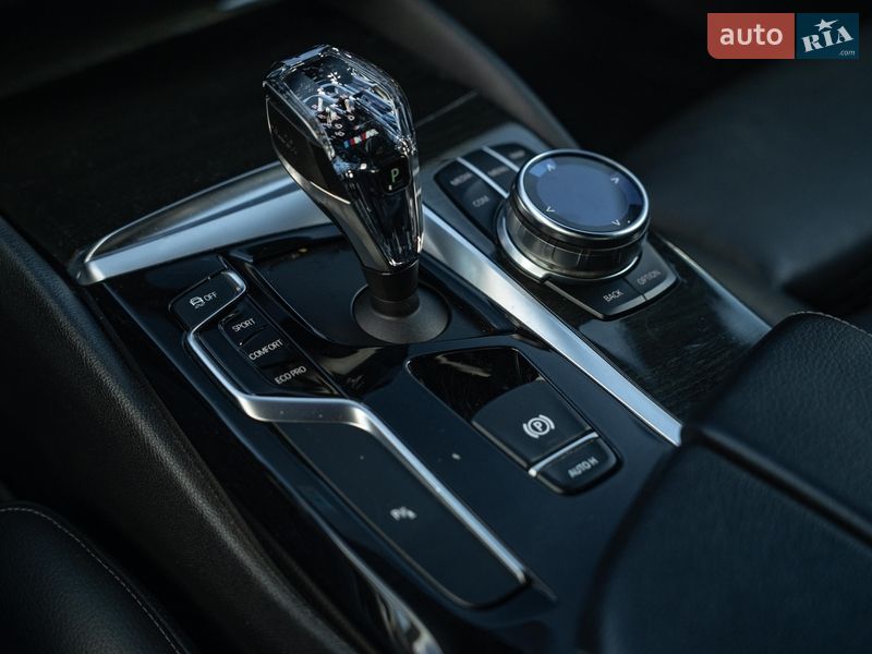 Седан BMW 5 Series 2017 в Чернівцях