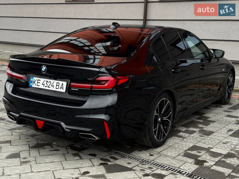 Седан BMW 5 Series 2017 в Львові