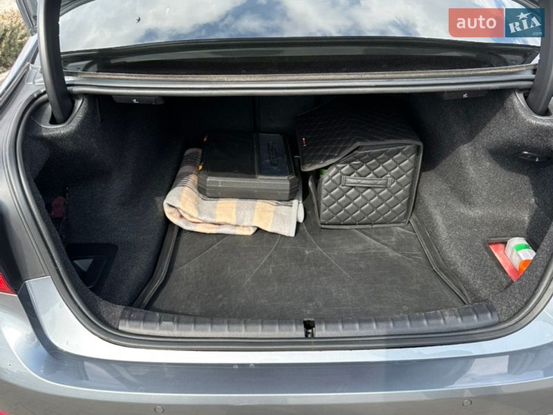 Седан BMW 5 Series 2019 в Виннице