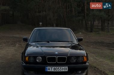 Седан BMW 5 Series 1992 в Борщеві