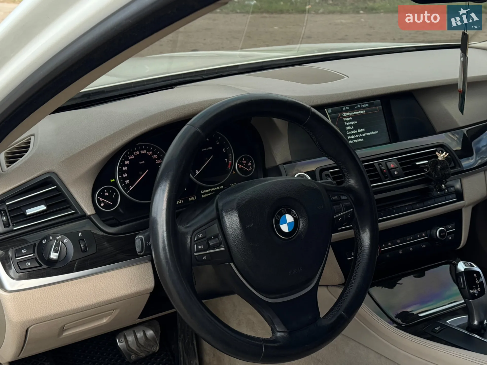 2011 BMW 5er - мініатюра 19