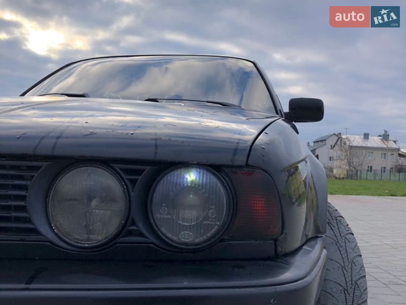Седан BMW 5 Series 1992 в Тернополе
