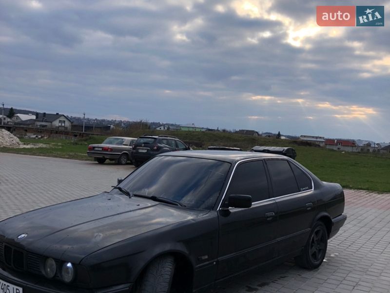 Седан BMW 5 Series 1992 в Тернополе