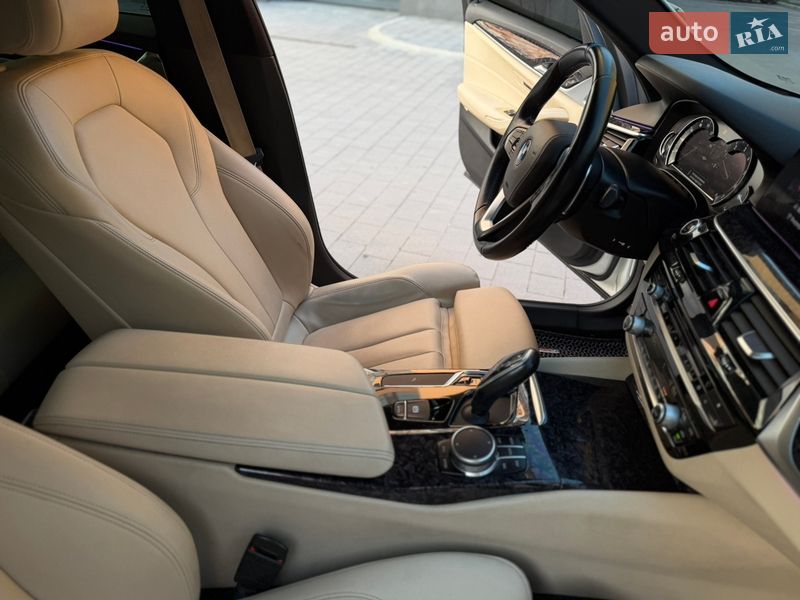 Седан BMW 5 Series 2017 в Ивано-Франковске