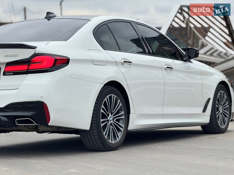 Седан BMW 5 Series 2018 в Рівному