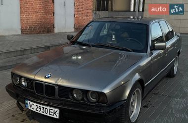 Седан BMW 5 Series 1989 в Луцке