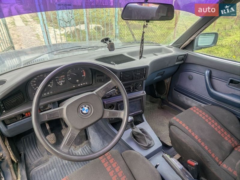 Седан BMW 5 Series 1985 в Львове