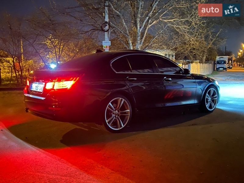 Седан BMW 5 Series 2015 в Дніпрі