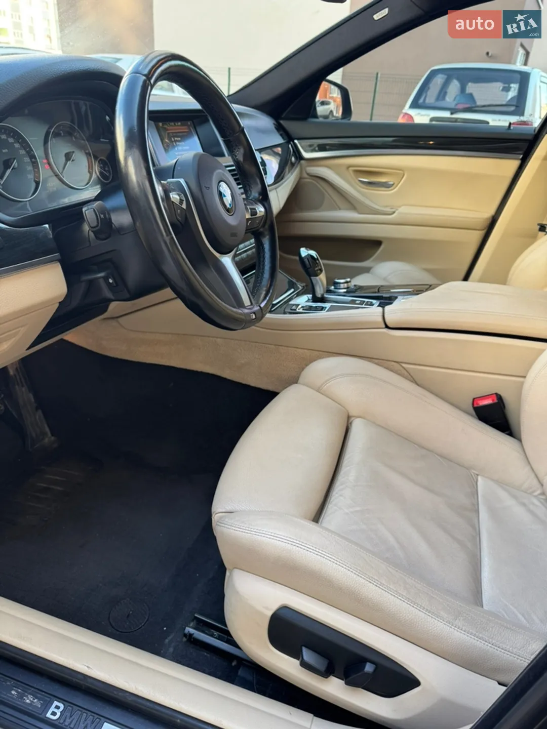 2016 BMW 5er - мініатюра 18