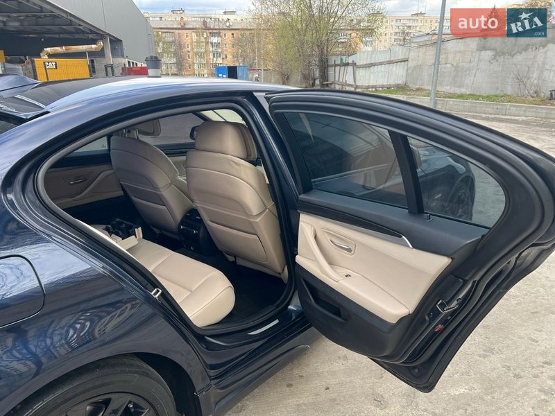 Седан BMW 5 Series 2011 в Вишневом фото 18 Седан BMW 5 Series 2011 в Вишневом