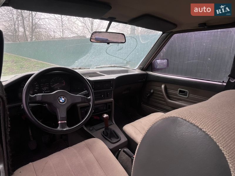 Седан BMW 5 Series 1987 в Черновцах фото 5 Седан BMW 5 Series 1987 в Черновцах