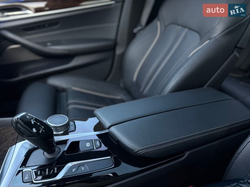 Седан BMW 5 Series 2017 в Полтаві