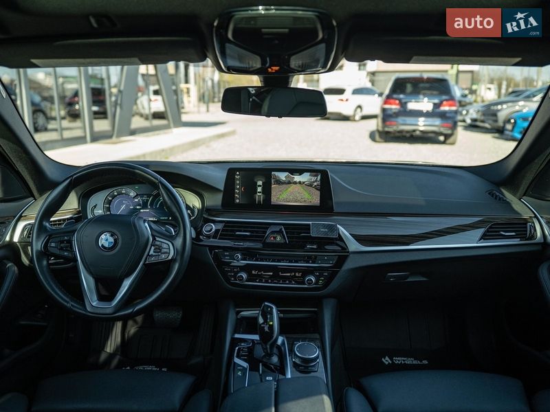 Седан BMW 5 Series 2018 в Чернівцях