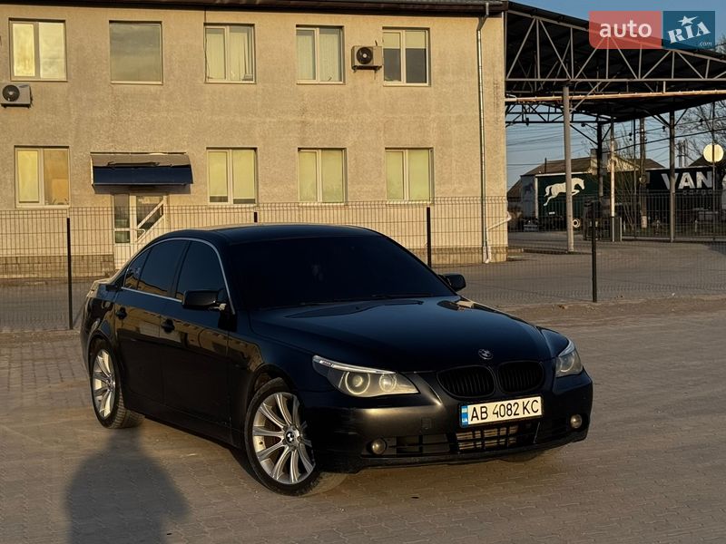 Седан BMW 5 Series 2004 в Дунаевцах