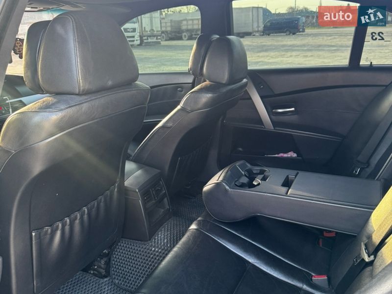 Седан BMW 5 Series 2004 в Дунаевцах