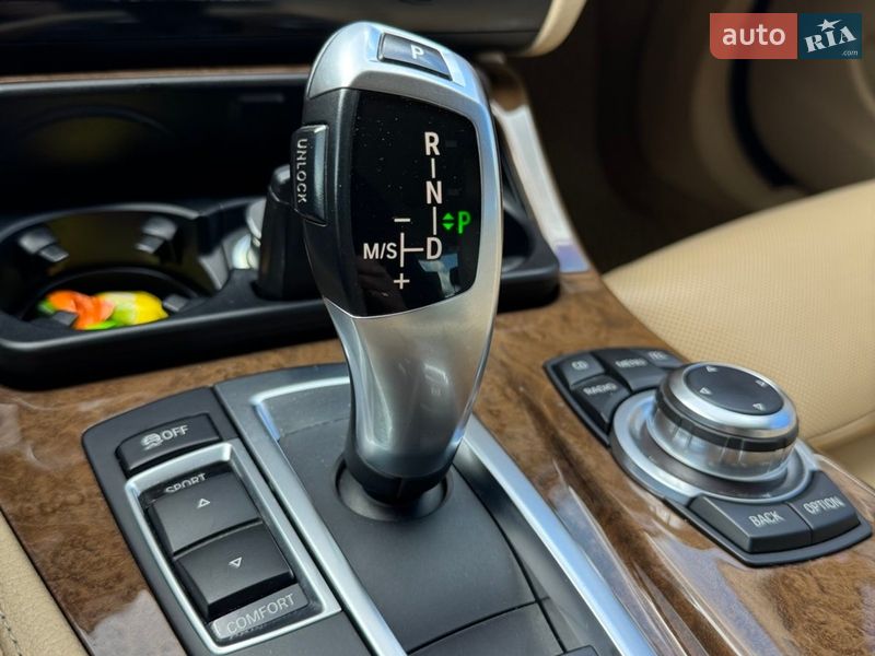 Седан BMW 5 Series 2012 в Кривому Розі